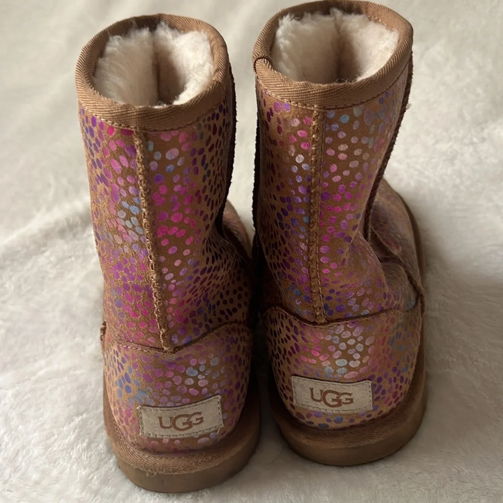 🌈rainbow fish Uggs🌈 - Picture 2 of 6